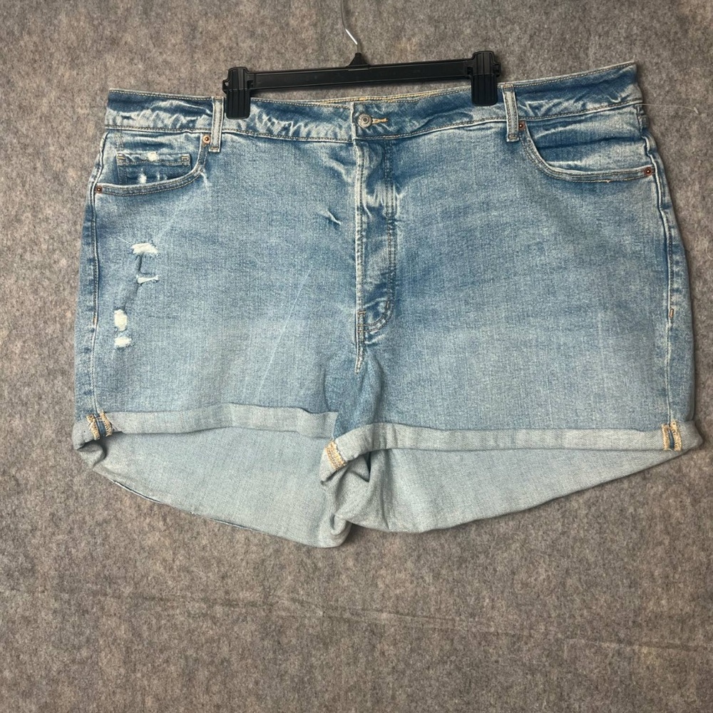 Old Navy Woman Plus Size 26 high‎ rise O.G. Straight Blue denim shorts